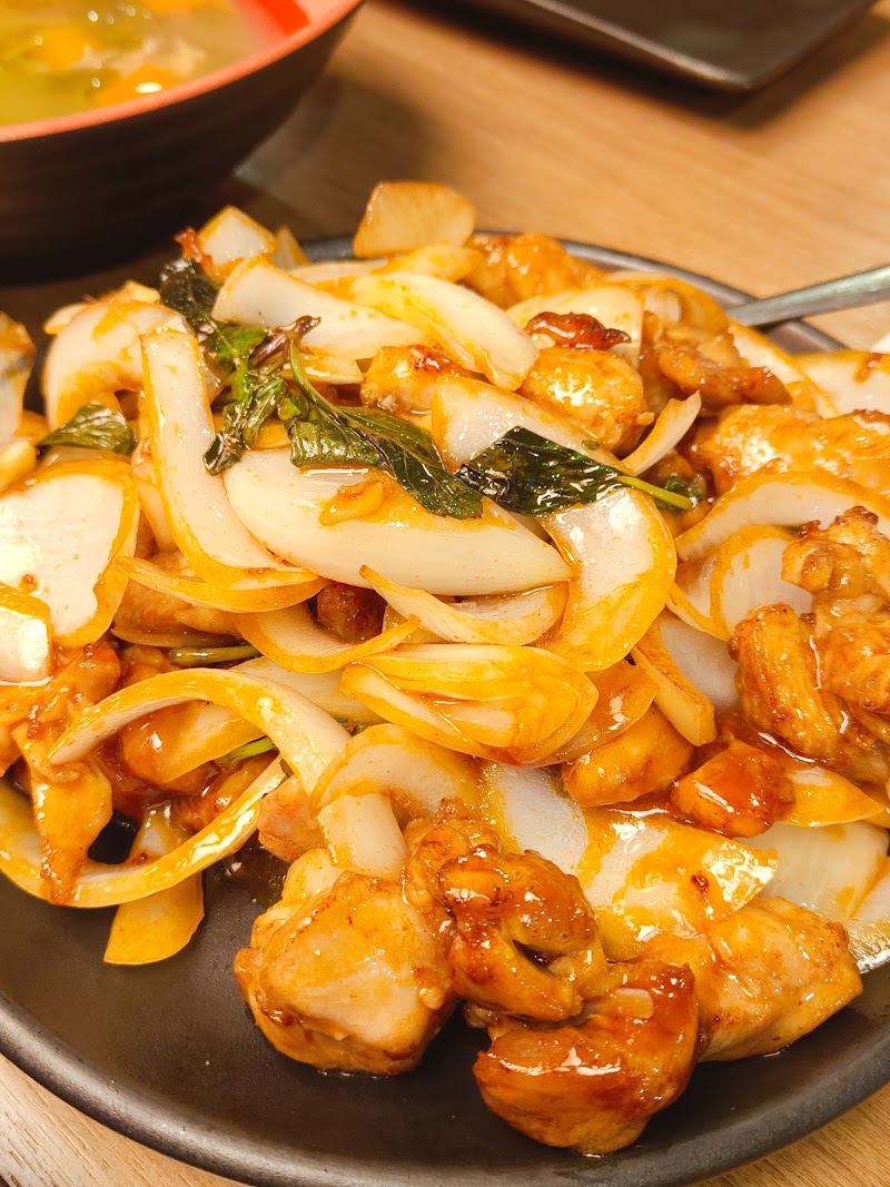 Golden Lotus Restaurant